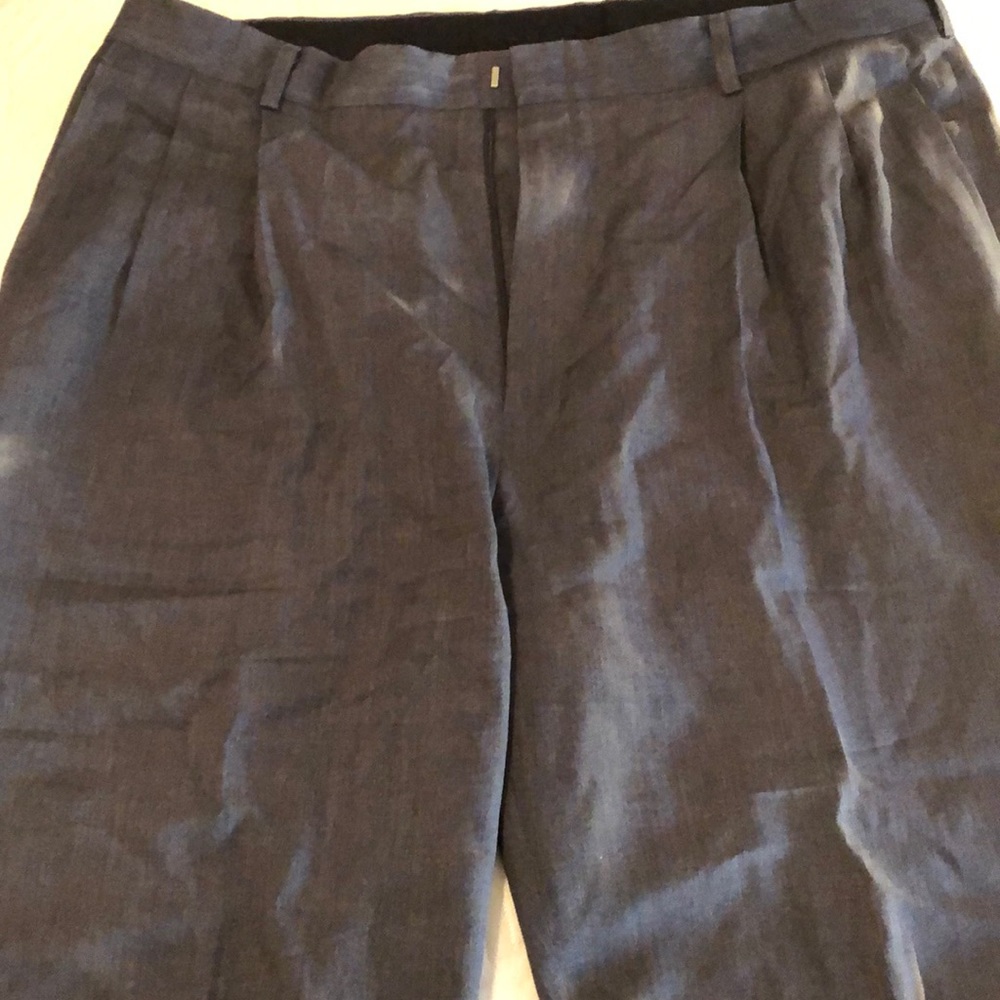 Jos. A. Bank. Pleated grey traveler dress slacks.